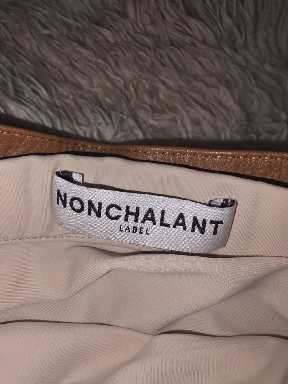NONchalant Leather Mini - Picture 5 of 11
